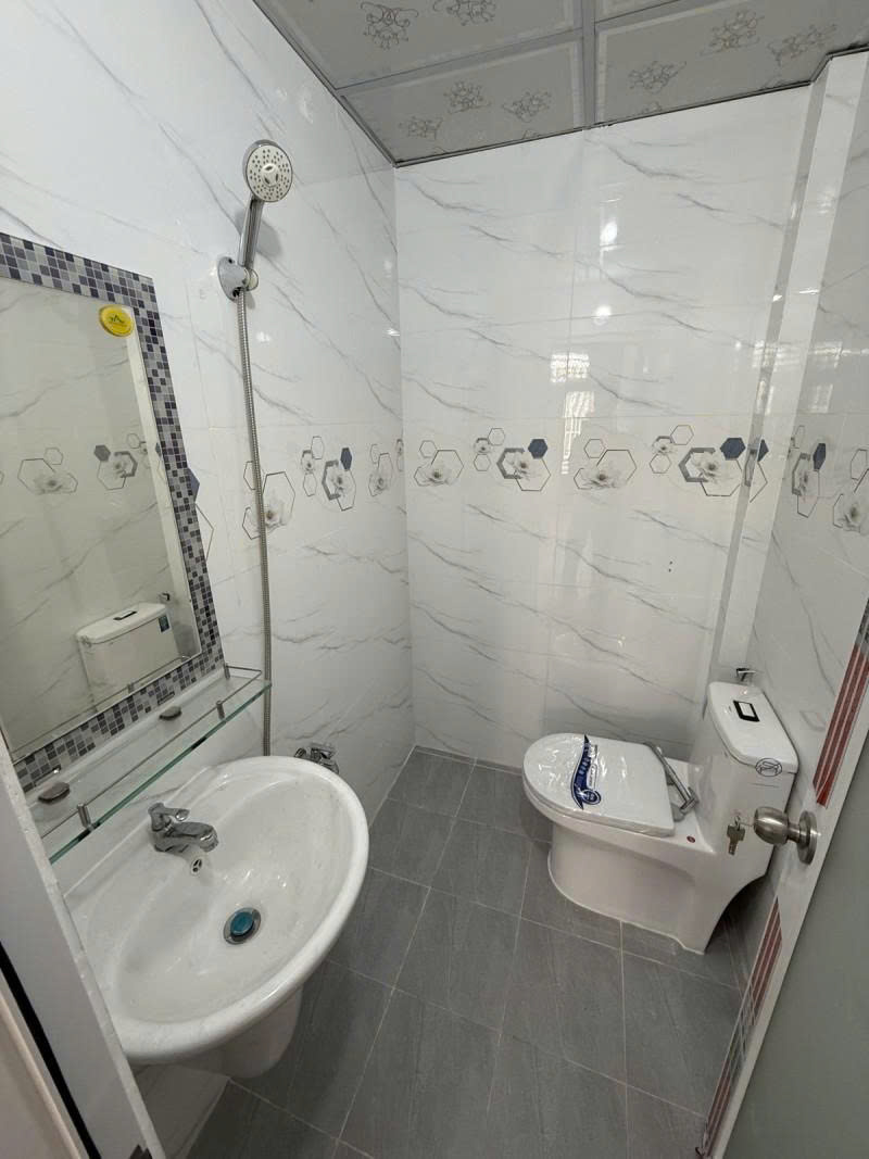 Nhà đẹp ngay Lý Thường Kiệt Q,10-Giá hơn 6 tỷ-hẻm thông nhiều đường-tiện ích xung quanh - Ảnh 3